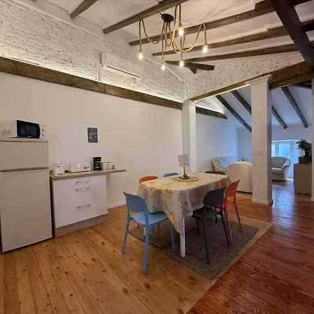 Winahost La Buhardilla De Lucas León